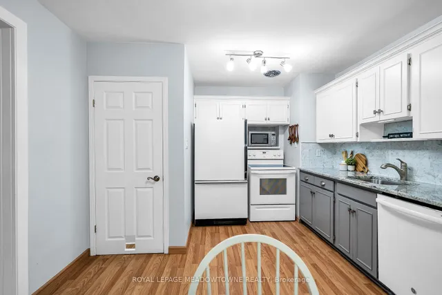 48 Garside Ave, Whitby 5