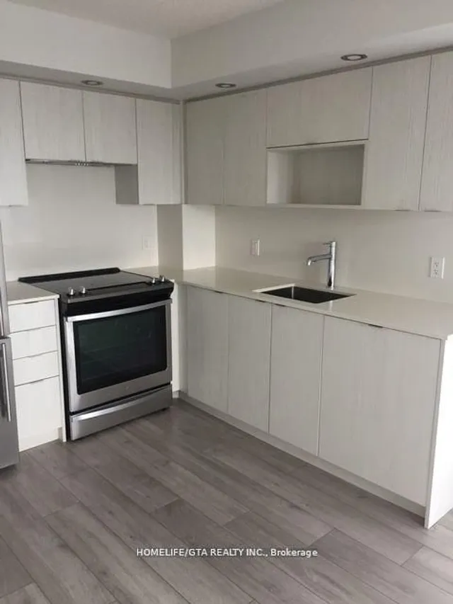 225 Village Green Sq #2202, Toronto 3