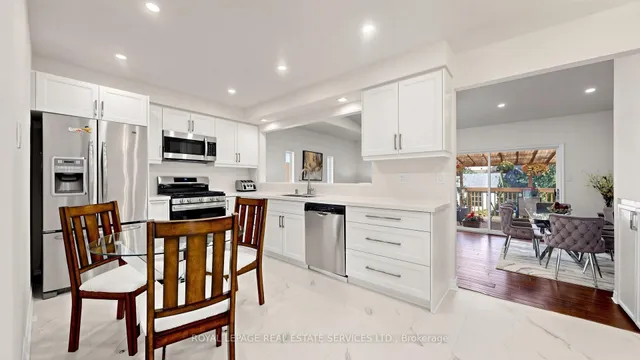 816 Beatrice St, Oshawa 3