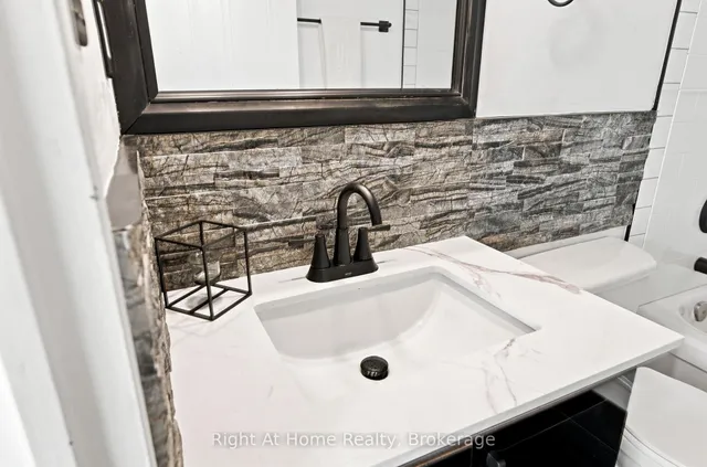 11753 Sheppard Ave #1215, Toronto 4