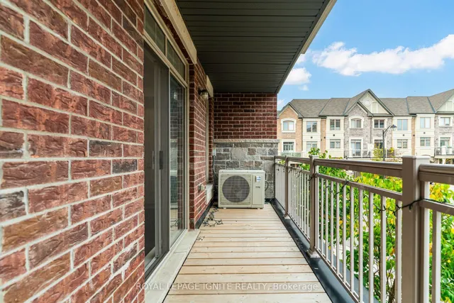 5 Sleeky Lane, Ajax 3