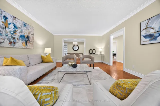 21 Ivan Rd, Toronto 4