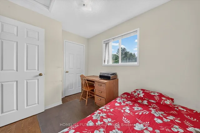 16 Rozell Rd, Toronto 2