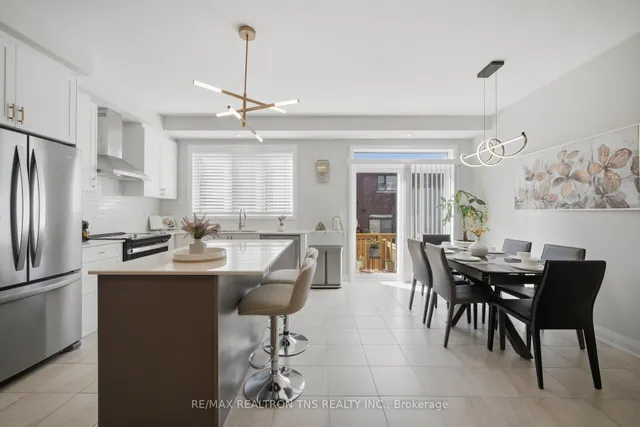 957 Cormorant Path, Pickering 4