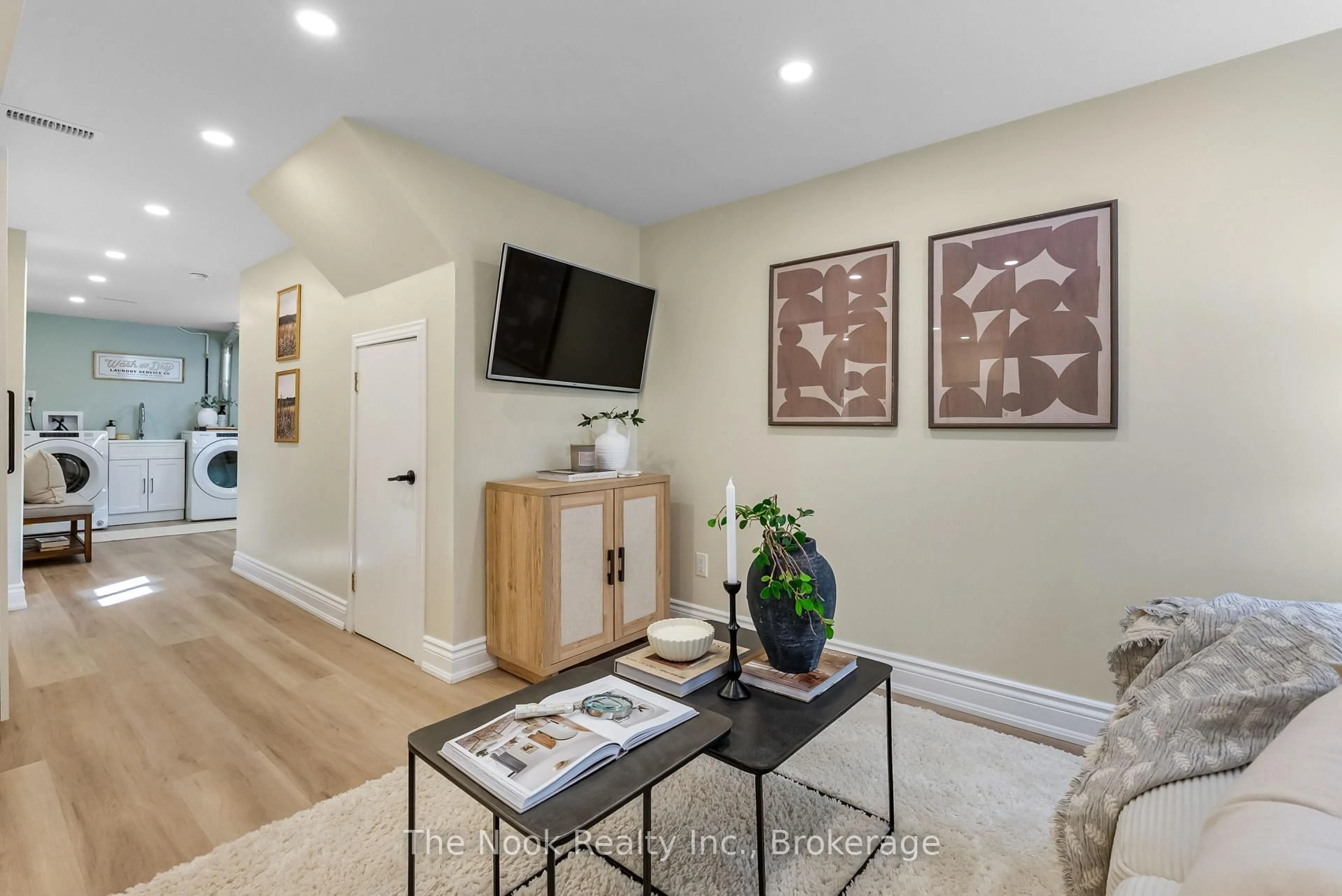 trreb/IMG-E13865486_3c594b73-96e9-4ada-a7fb-e8afe03036b9-l.jpg