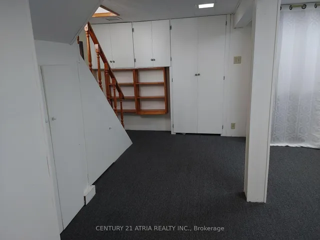 36 Chesapeake Ave, Toronto 3