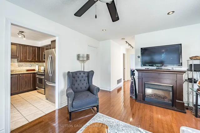 139 Oceanpearl Cres, Whitby 5