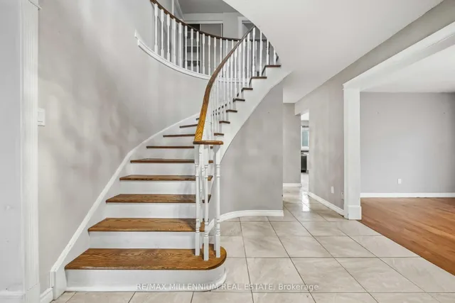 113 Glenabbey Dr, Clarington 3
