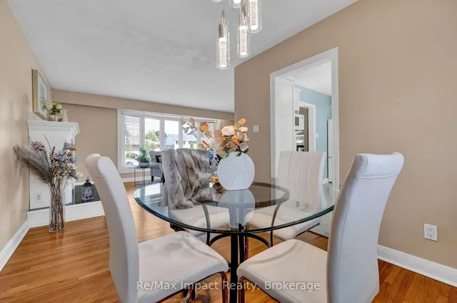 702 Westdale Crt, Oshawa 4