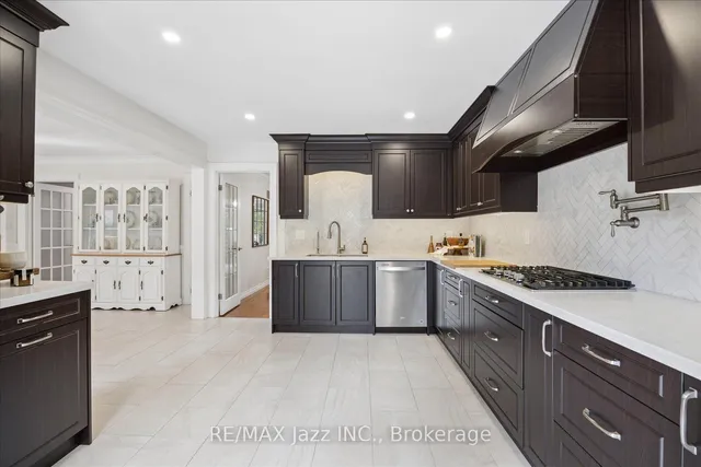 35 Ward St, Whitby 5