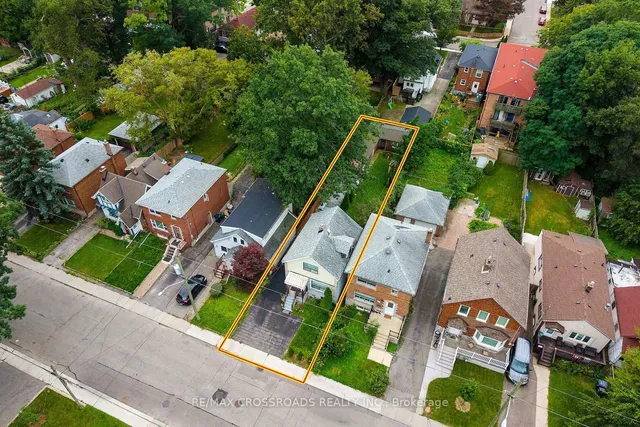 36 Mcdonald Ave, Toronto 3