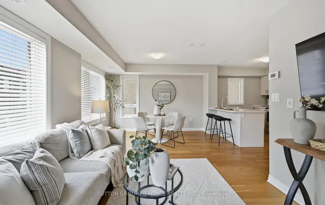 22 C Lookout Dr, Clarington 3