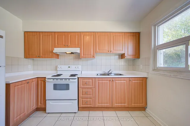 110 Purpledusk Tr, Toronto 4