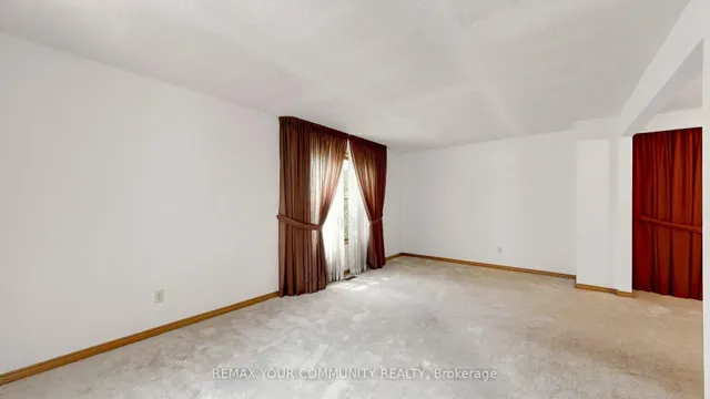 2 Trimontium Cres, Toronto 4