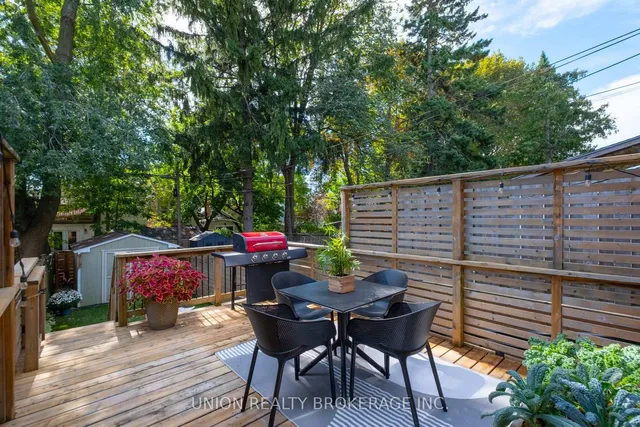 17 Ashland Ave, Toronto 2