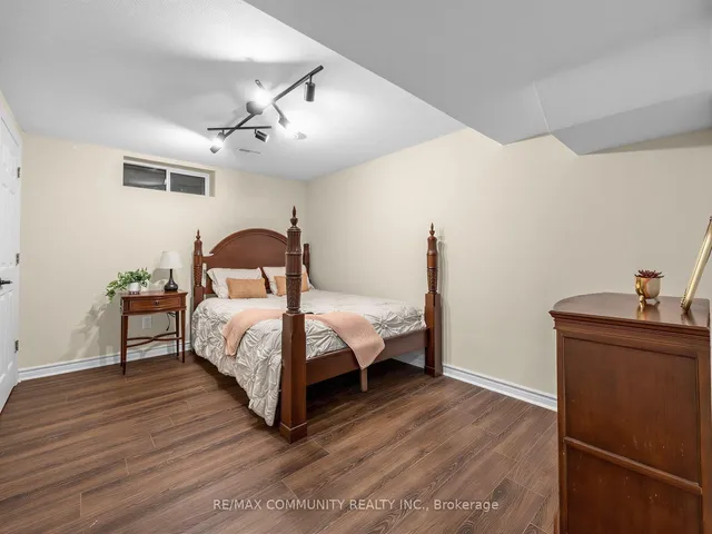 38 Robmar St, Whitby 2