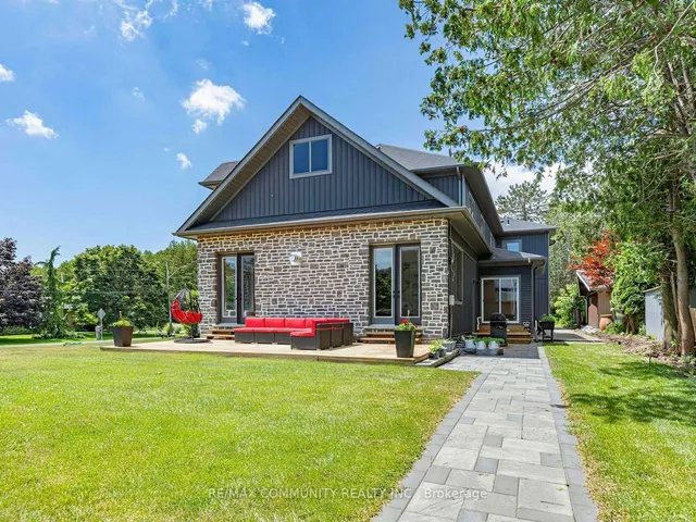 38 Robmar St, Whitby 4