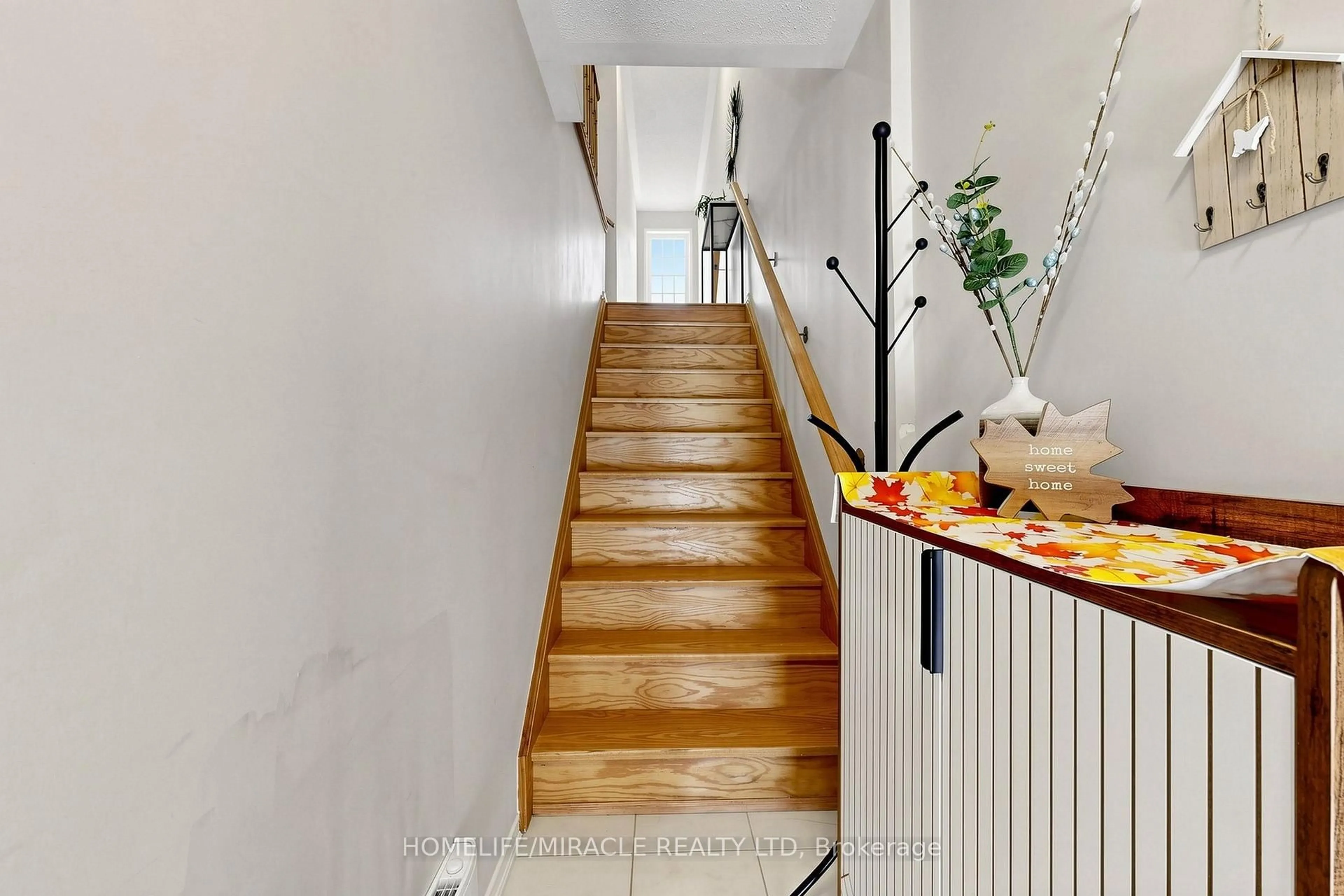trreb/IMG-E13869588_05f8b8e9-2c75-43c0-b3f9-b98474eba485-l.jpg