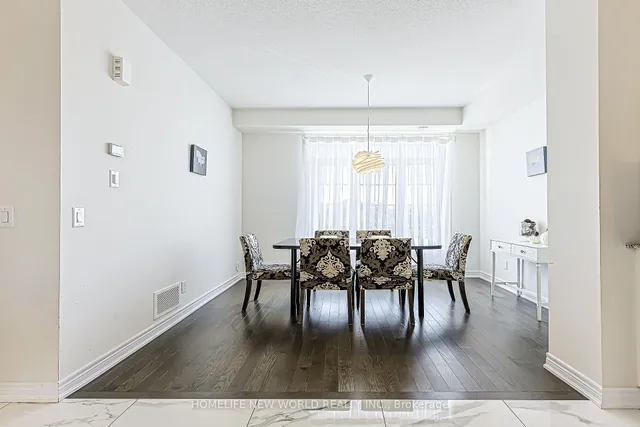 56 Elkington Cres, Whitby 4