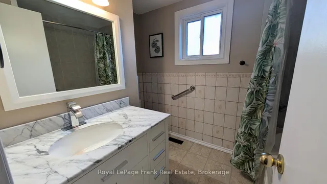 582 Lakeview Ave, Oshawa 4