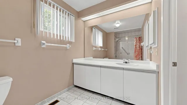 2472 Eglinton Ave #TH26, Toronto 3