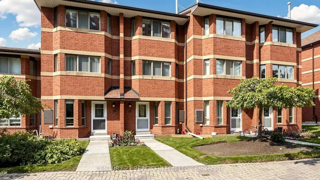 2472 Eglinton Ave #TH26, Toronto 2