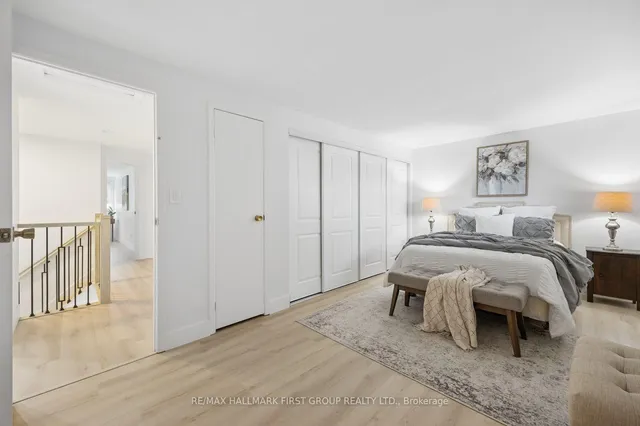 4 Lowder Pl, Whitby 3