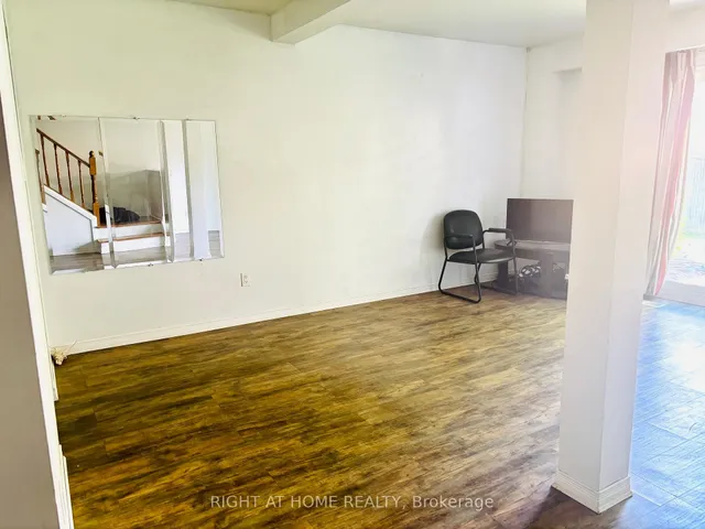 925 Bayly St #7, Pickering 3