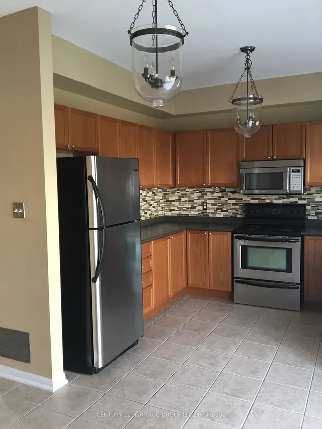 1772 Birchview Dr, Oshawa 5