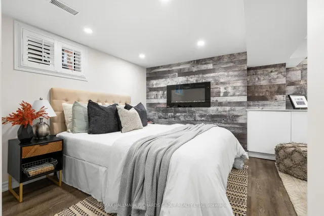 3 Phenix Dr, Toronto 2