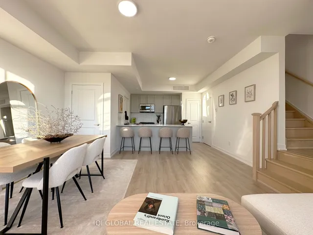 1655 Palmers Sawmill Rd #106, Pickering 4