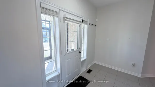 10 Campview St, Whitby 5