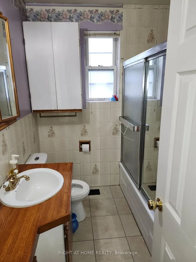 52 Bakerton Dr, Toronto 2