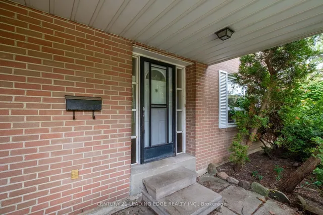 18 Kentish Cres, Toronto 2