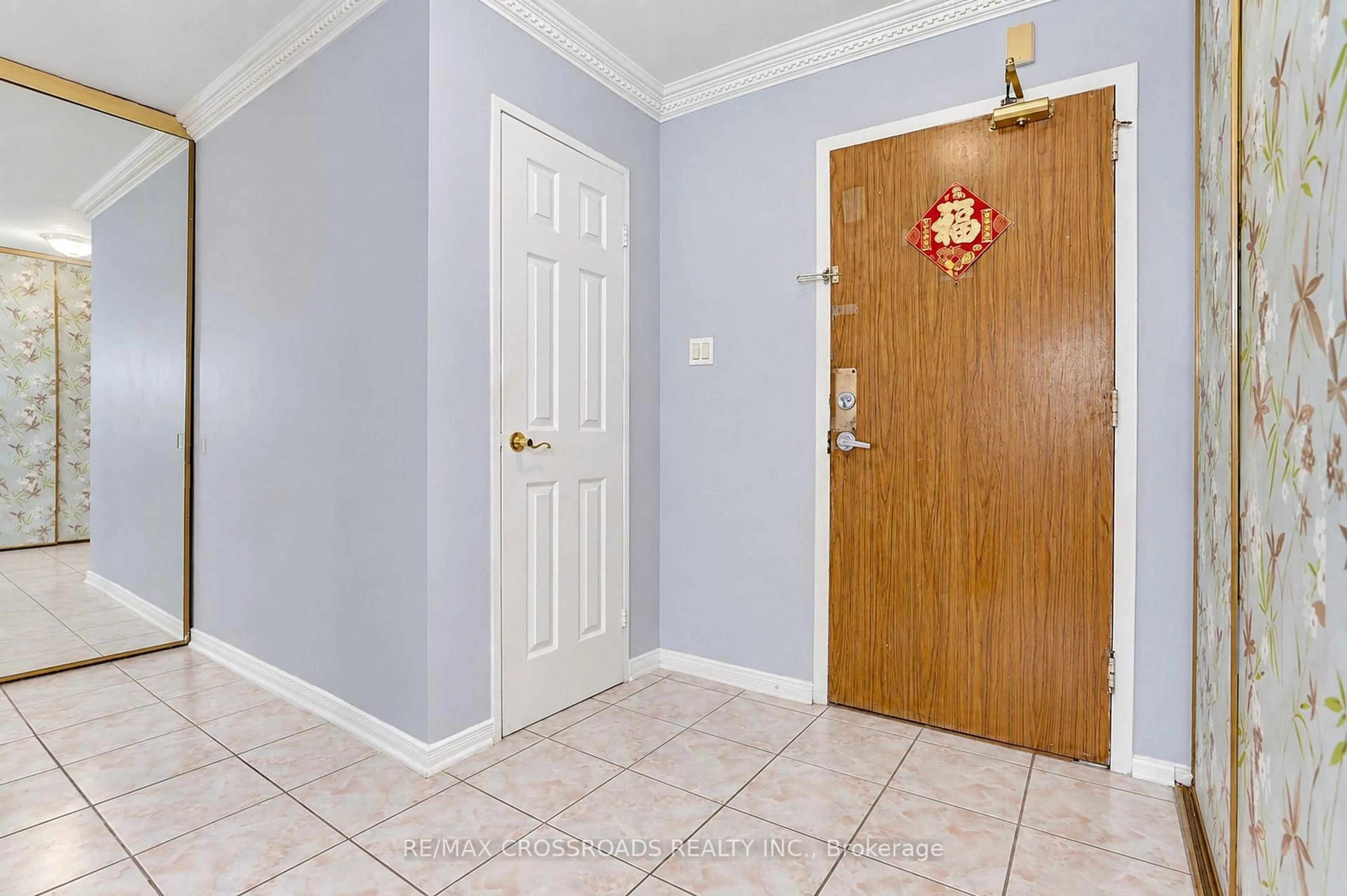 trreb/IMG-E13875738_3d78d699-62cb-41ed-8a53-49fd599f6621-l.jpg