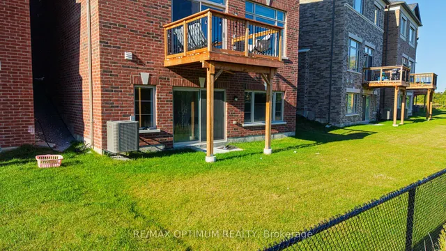 88 Pheasant Ridge Dr, Whitby 3