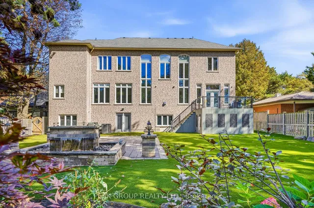 492 Rougemount Dr, Pickering 3