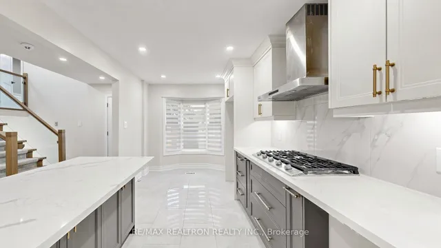72 Halfmoon Sq, Toronto 4