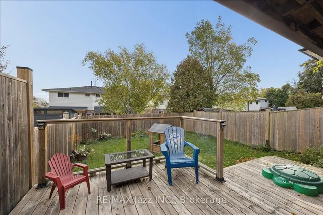 419 Maplewood Dr, Oshawa 4