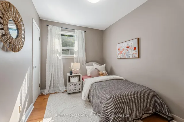 3 Armada Crt, Toronto 4