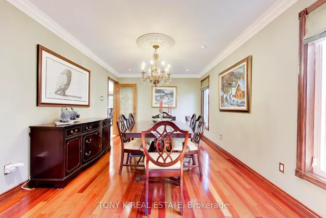 79 Bennett Rd, Toronto 5