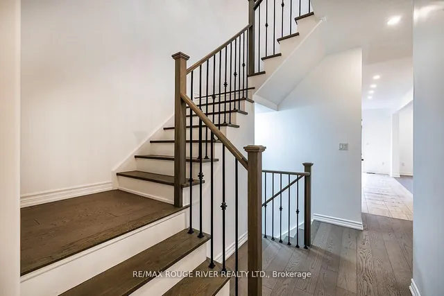 10 Moses Cres, Clarington 5