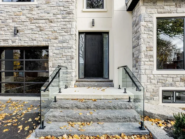 19 DONALDA Cres, Toronto 2