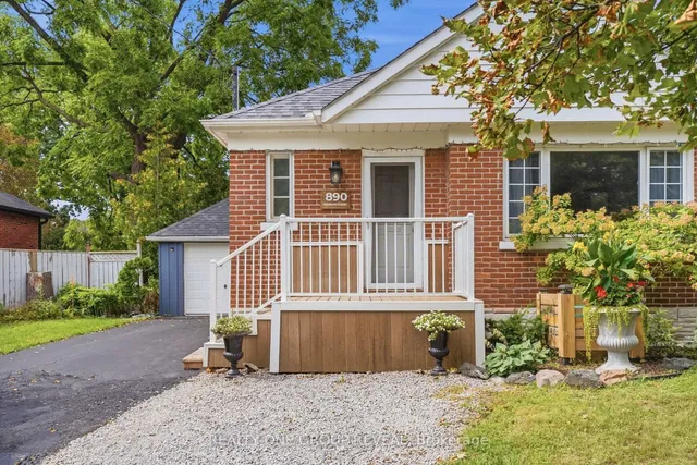 890 Grierson St, Oshawa 4