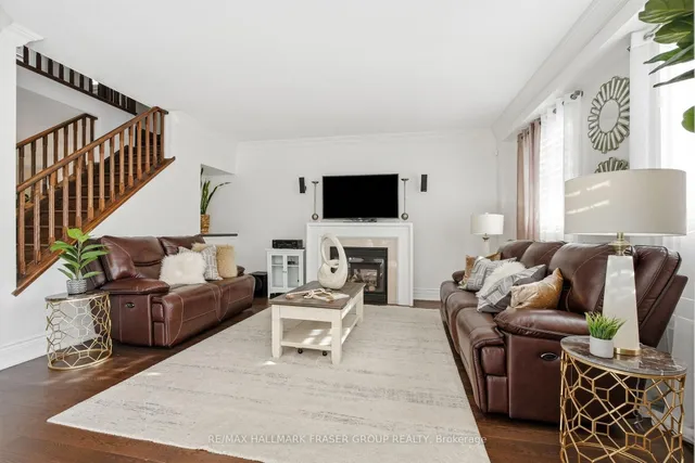 10 Weatherby Ave, Ajax 4