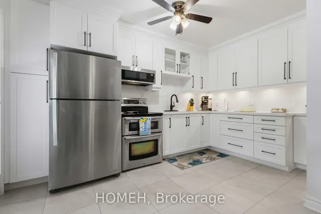 21 Bergen Rd, Toronto 4