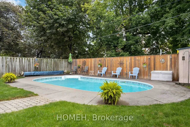 21 Bergen Rd, Toronto 5