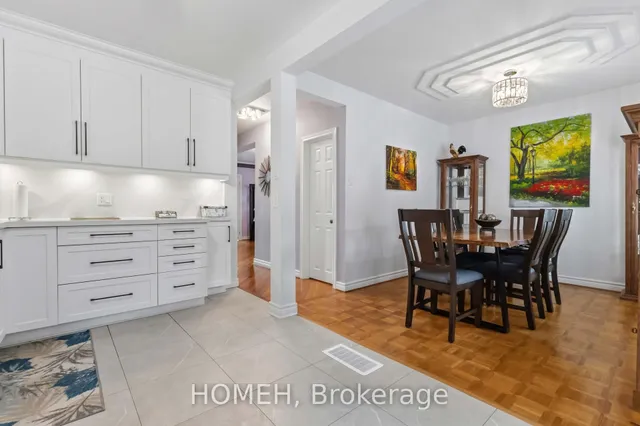 21 Bergen Rd, Toronto 3
