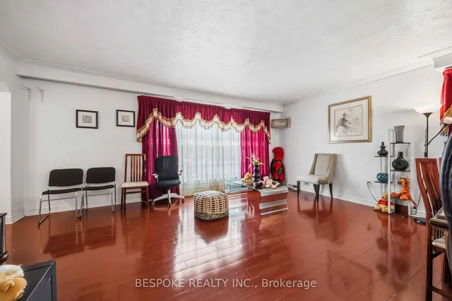 51 Mcgregor Rd, Toronto 3