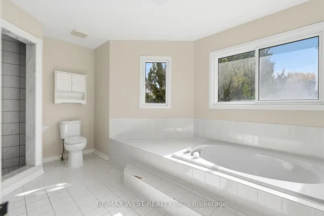 60 Furrow Dr, Whitby 3